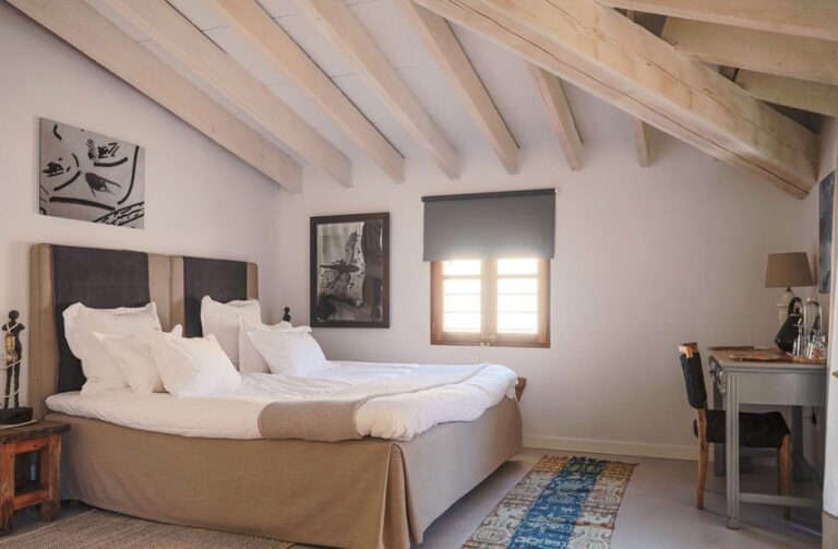 Select Green Hotels Ecocirer Love Suite room