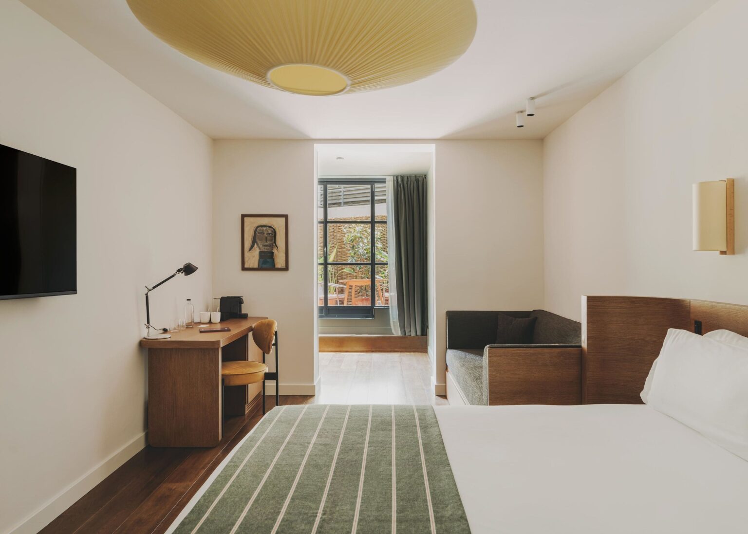 Select Green Hotels Hotel Regina Barcelona room