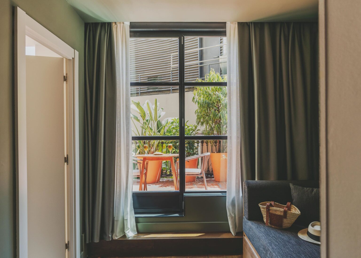 Select Green Hotels Hotel Regina Barcelona room
