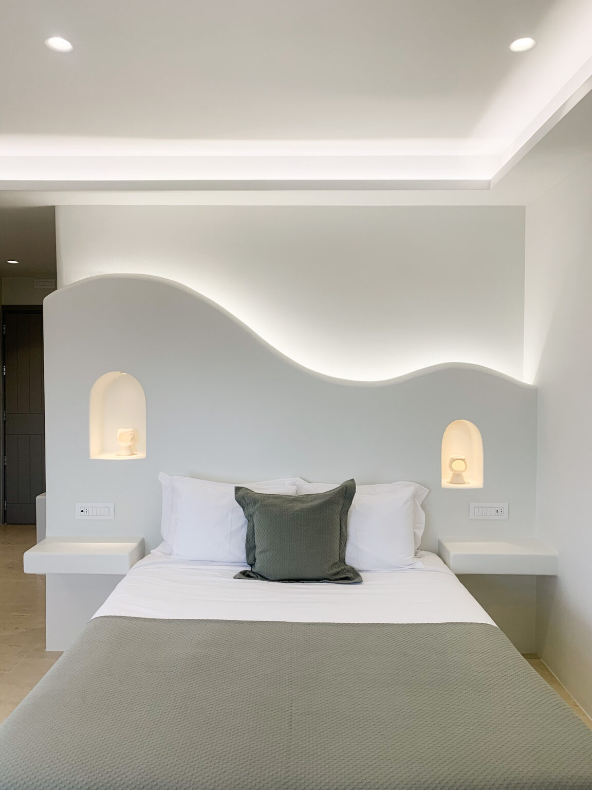 Select Green Hotels MOD vegan hotel santorini room