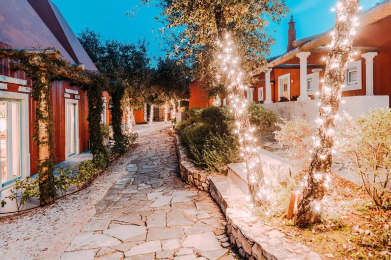 Luz Charming Houses Pool