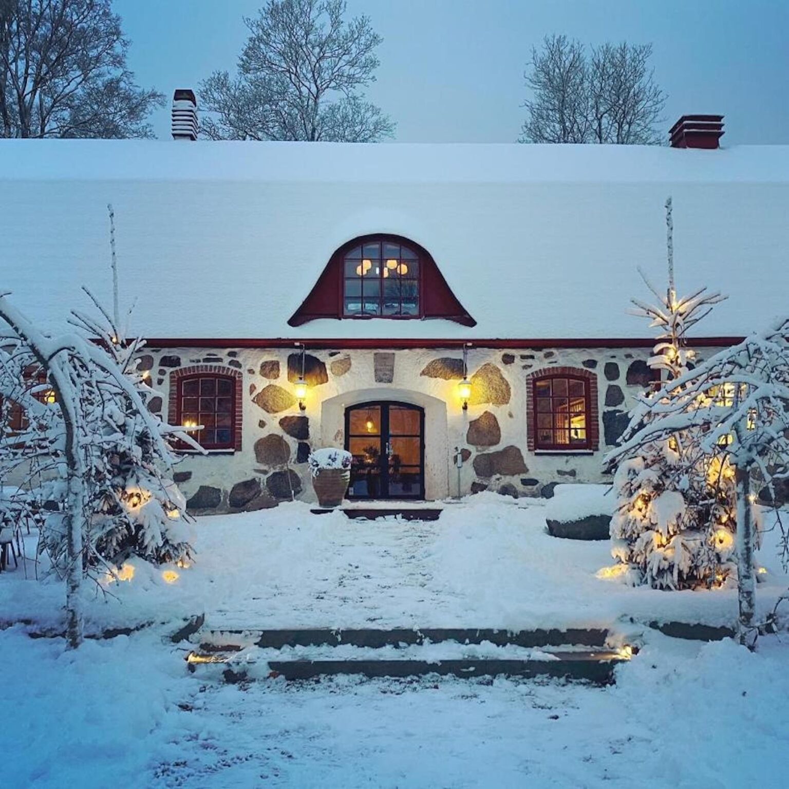 Select Green Hotels Wanas Restaurant Hotel covered in snow